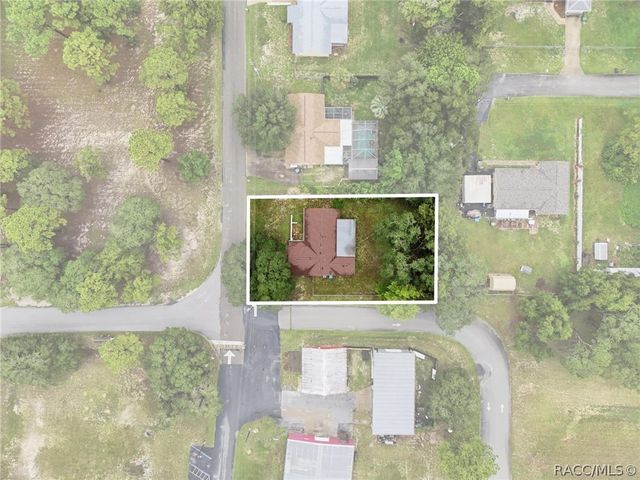 1240 N Van Nortwick Road, Lecanto, FL 34461