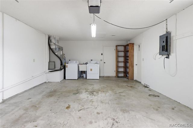 1240 N Van Nortwick Road, Lecanto, FL 34461