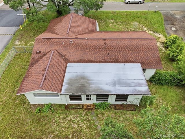 1240 N Van Nortwick Road, Lecanto, FL 34461