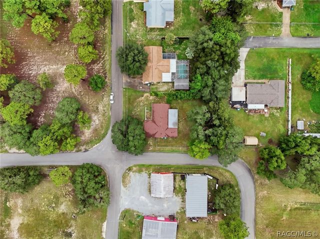 1240 N Van Nortwick Road, Lecanto, FL 34461