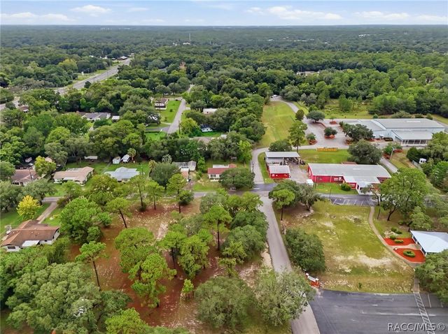 1240 N Van Nortwick Road, Lecanto, FL 34461