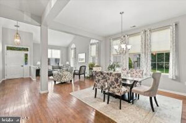 21 HEADWATERS PL, Barnegat, NJ 08005