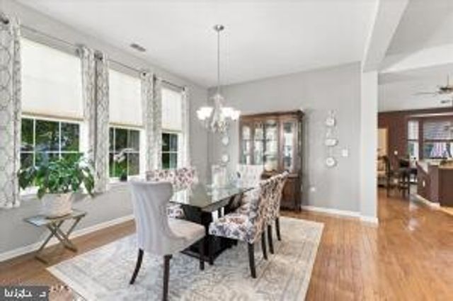 21 HEADWATERS PL, Barnegat, NJ 08005