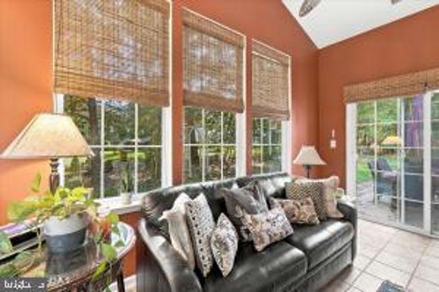 21 HEADWATERS PL, Barnegat, NJ 08005