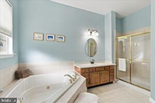 21 HEADWATERS PL, Barnegat, NJ 08005