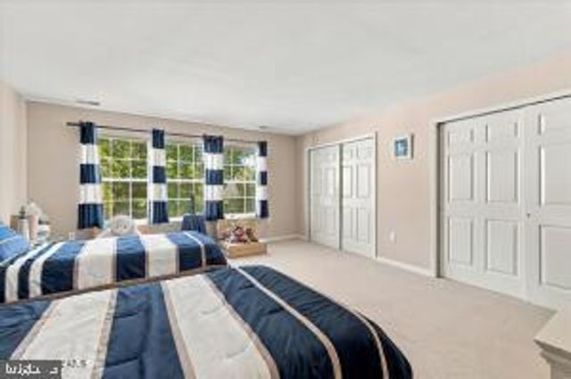 21 HEADWATERS PL, Barnegat, NJ 08005