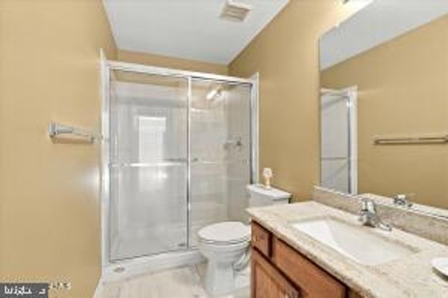 21 HEADWATERS PL, Barnegat, NJ 08005