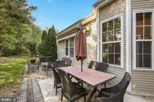 21 HEADWATERS PL, Barnegat, NJ 08005