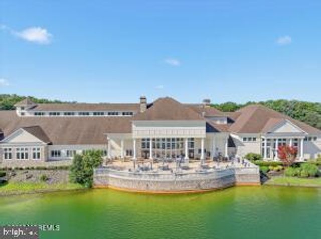 21 HEADWATERS PL, Barnegat, NJ 08005