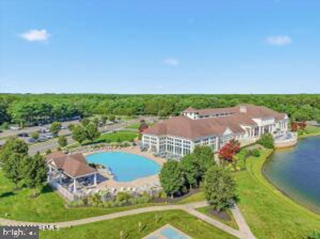 21 HEADWATERS PL, Barnegat, NJ 08005