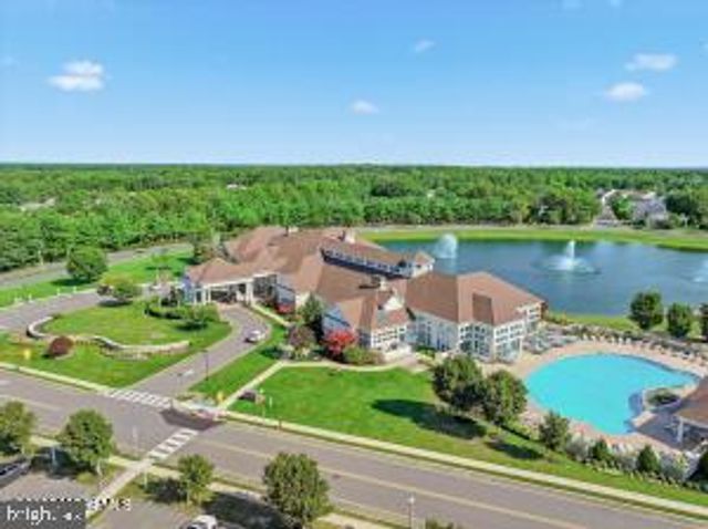 21 HEADWATERS PL, Barnegat, NJ 08005