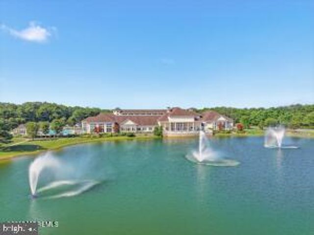 21 HEADWATERS PL, Barnegat, NJ 08005