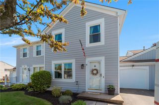 6 South Estate Drive, Webster, NY 14580