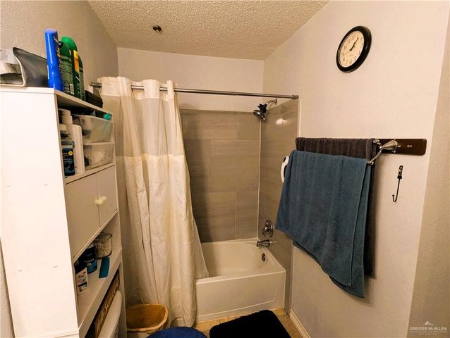 2120 Del Oro Drive, Weslaco, TX 78599