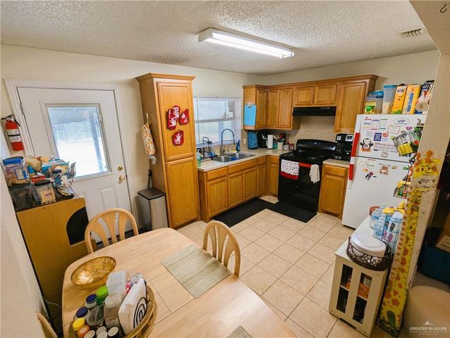 2120 Del Oro Drive, Weslaco, TX 78599