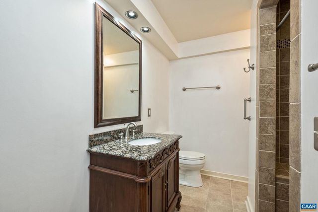 1143 RAINTREE DR, Charlottesville, VA 22901