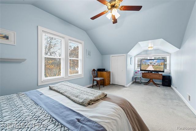 21504 Caledonia Avenue, Hazel Park, MI 48030