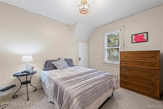 21504 Caledonia Avenue, Hazel Park, MI 48030