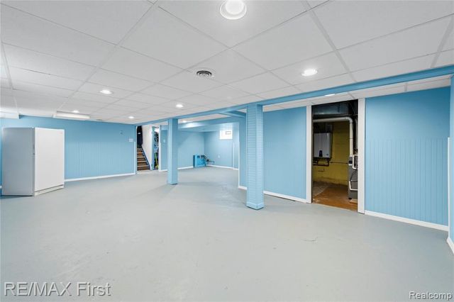 21504 Caledonia Avenue, Hazel Park, MI 48030