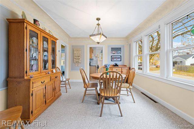 21504 Caledonia Avenue, Hazel Park, MI 48030