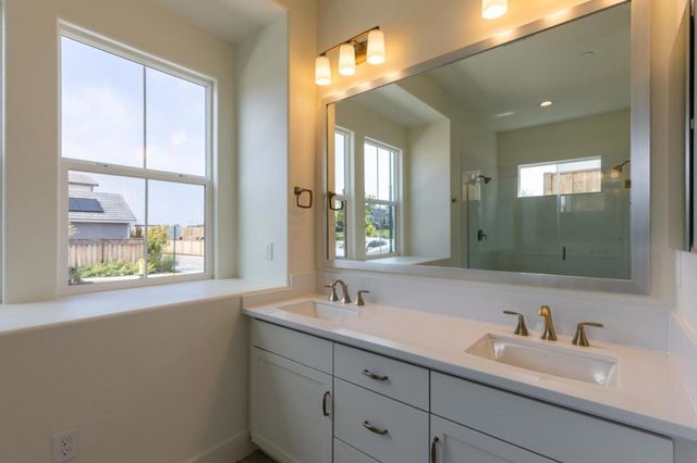 608 Santa Lucia Way, Marina, CA 93933