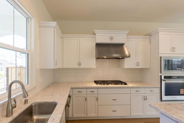608 Santa Lucia Way, Marina, CA 93933
