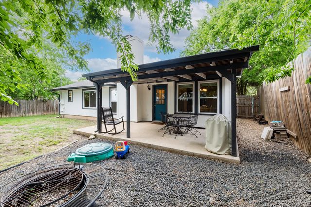 1404 Troy LN, Round Rock, TX 78664
