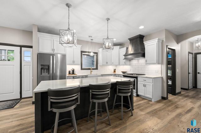 6601 E 33rd St Street, Sioux Falls, SD 57110