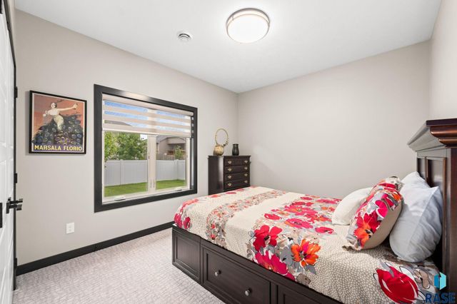 6601 E 33rd St Street, Sioux Falls, SD 57110