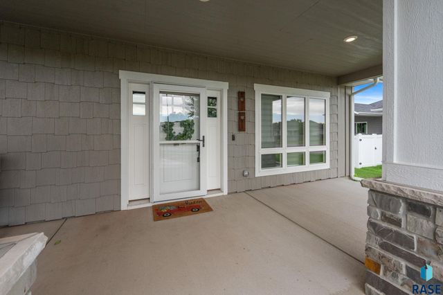6601 E 33rd St Street, Sioux Falls, SD 57110