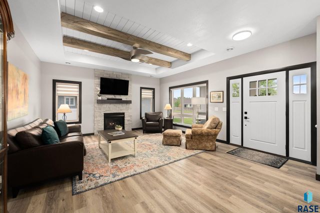 6601 E 33rd St Street, Sioux Falls, SD 57110