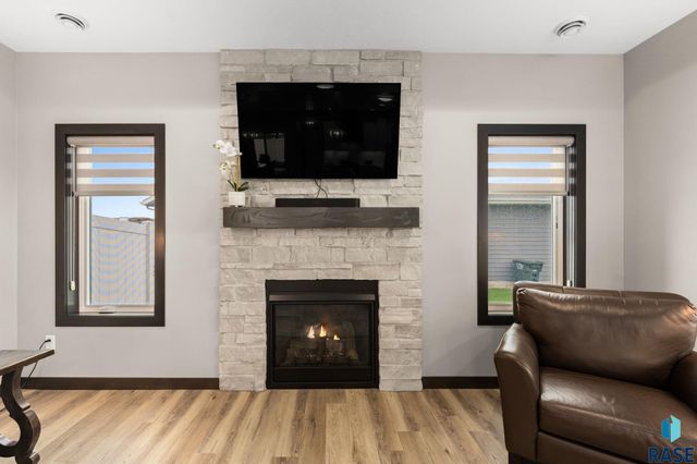 6601 E 33rd St Street, Sioux Falls, SD 57110