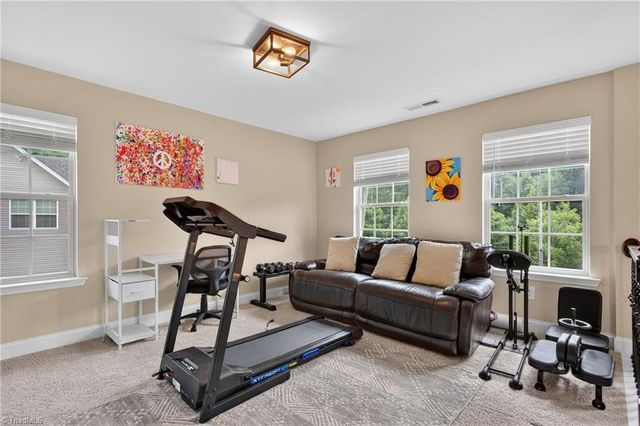 906 Maxine Street, Kernersville, NC 27284