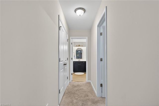 906 Maxine Street, Kernersville, NC 27284