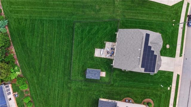 906 Maxine Street, Kernersville, NC 27284