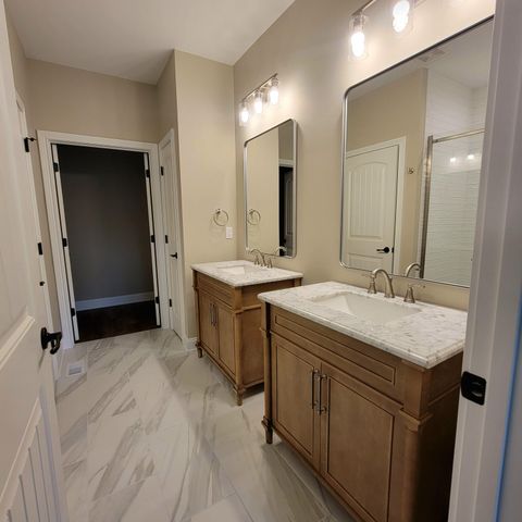 238 Sugartree Lane, Versailles, KY 40383