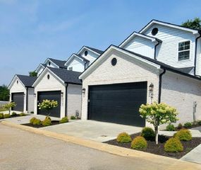 238 Sugartree Lane, Versailles, KY 40383