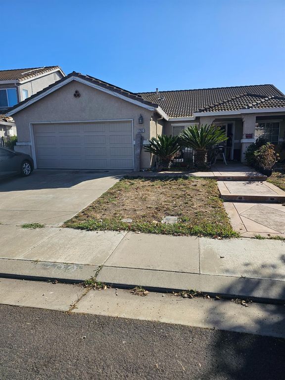1702 SW Sicily St #1, Stockton, CA 95206