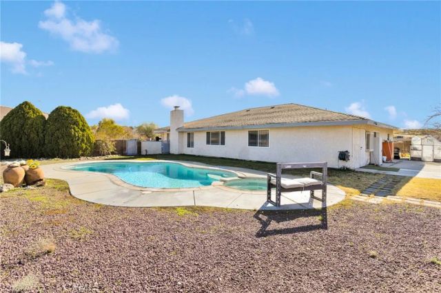 13720 Windward, Helendale, CA 92342