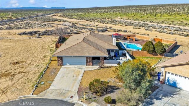 13720 Windward, Helendale, CA 92342