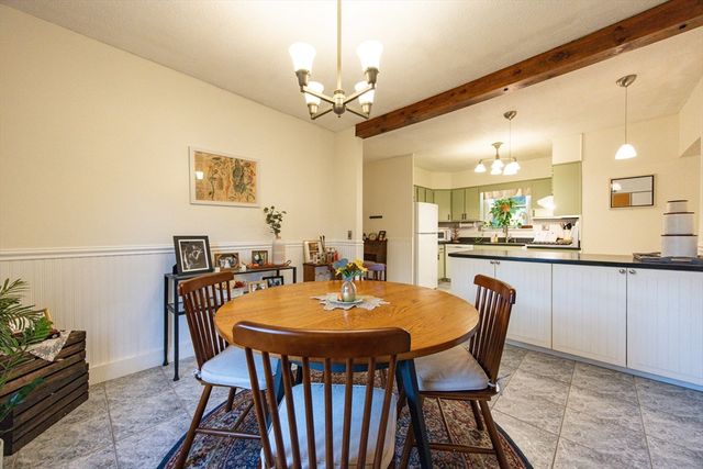 9 Wilson Ln, Chelmsford, MA 01863