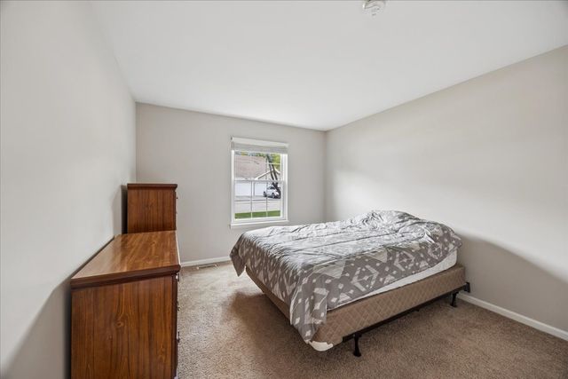 349 Newgate Court C1, Schaumburg, IL 60193