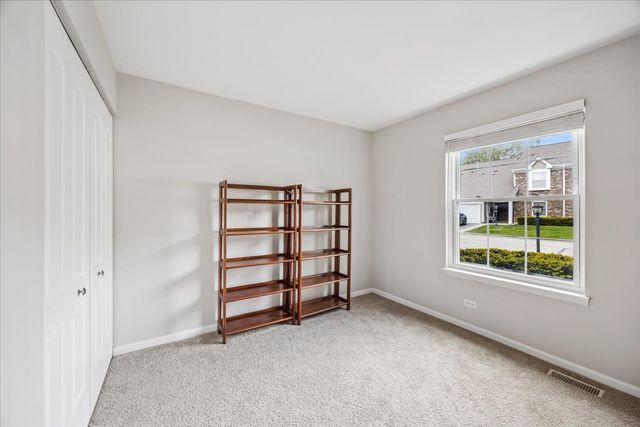 349 Newgate Court C1, Schaumburg, IL 60193