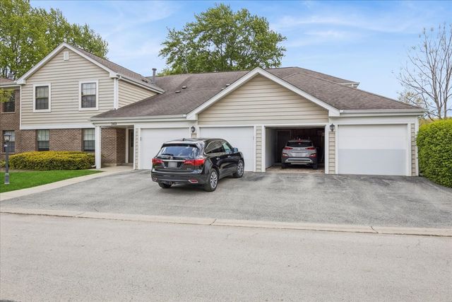 349 Newgate Court C1, Schaumburg, IL 60193