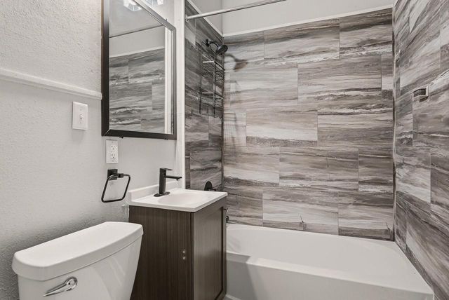 440 2nd AVENUE N, Onalaska, WI 54650