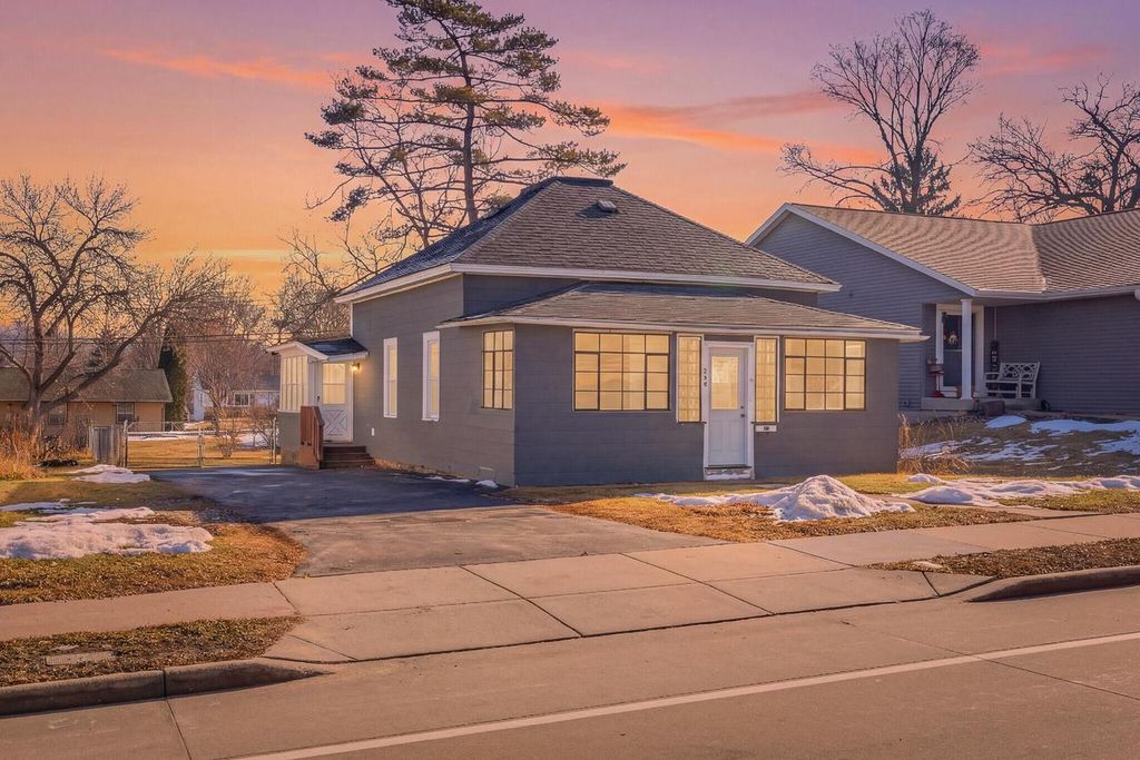 440 2nd AVENUE N, Onalaska, WI 54650