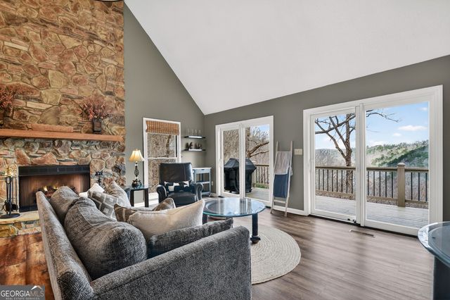 250 Noah Circle, Ellijay, GA 30540