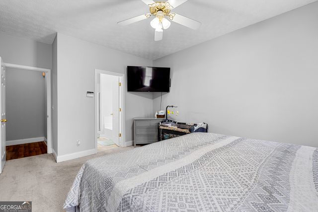 35 S Robin Lane, Newnan, GA 30263