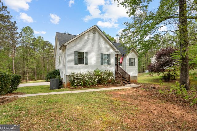 35 S Robin Lane, Newnan, GA 30263