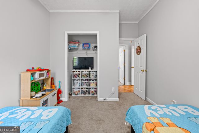 35 S Robin Lane, Newnan, GA 30263